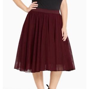 Torrid Burgundy Tulle Midi Skirt Size 2